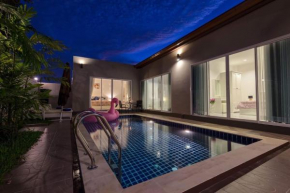 private new pool villa near laguna